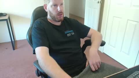 surge_0 online show from 10/18/25, 11:38