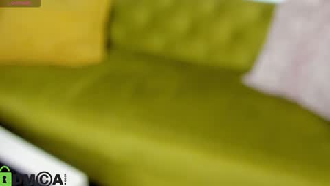 Snapshot of susan__clark chatting on 11/01/25, 01:07 Annie online show from 11/01/25, 01:07