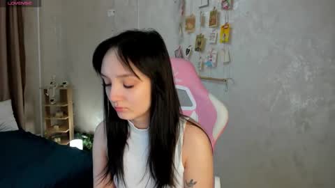 Snapshot of susan__clark chatting on 11/10/25, 01:26 Annie online show from 11/10/25, 01:26