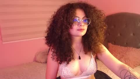 Snapshot of susan_bluee chatting on 02/07/25, 05:18 Susan online show from 02/07/25, 05:18