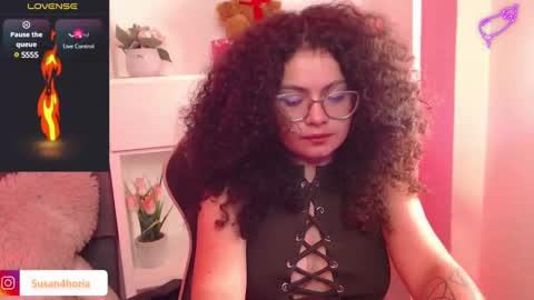 Snapshot of susan_bluee chatting on 03/12/25, 09:23 Susan online show from 03/12/25, 09:23