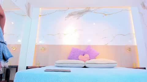 Susan online show from 10/09/25, 03:21