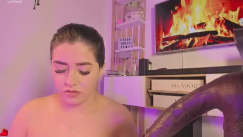     online show from 10/23/25, 07:18