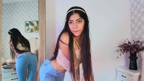 Snapshot of susana__sanchez chatting on 09/23/25, 11:46 SUSANA online show from 09/23/25, 11:46