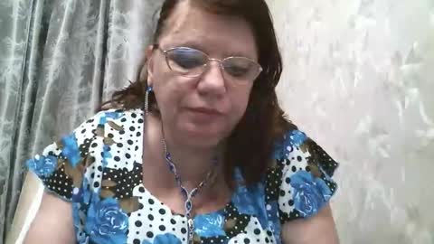 SusanaAhSun online show from 10/17/25, 10:51