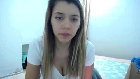 Snapshot of susanaduncann chatting on 02/05/25, 11:17 Susana online show from 02/05/25, 11:17