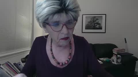 Snapshot of susanandlisa chatting on 02/19/25, 11:36 sexualsusan online show from 02/19/25, 11:36