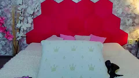 Susane Nori online show from 10/15/25, 04:45