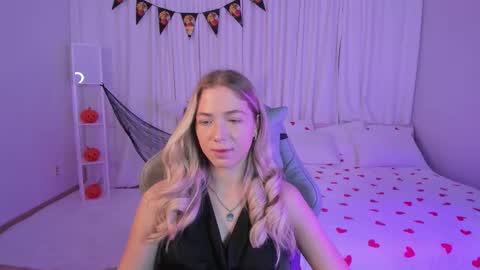 Susan online show from 10/28/25, 01:53