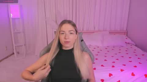 Susan online show from 11/11/25, 01:49