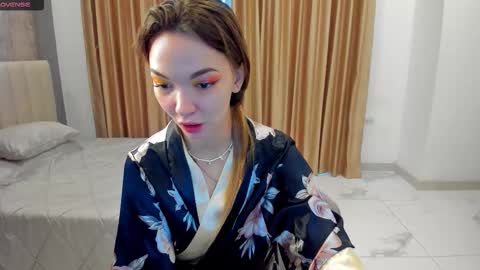 Snapshot of susannjohnson chatting on 11/10/25, 12:20 susannjohnson online show from 11/10/25, 12:20