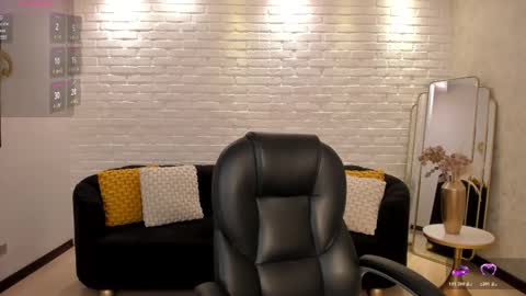 Sussan online show from 10/19/25, 11:00