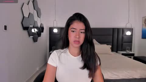 Sussan online show from 10/23/25, 10:03