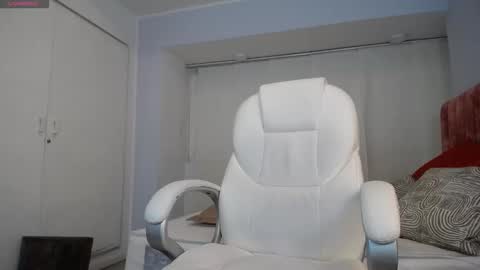 sussy leon online show from 12/12/24, 04:43