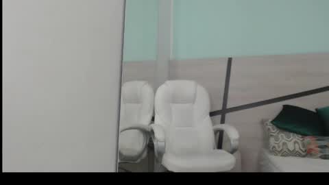 sussy leon online show from 12/13/24, 11:17