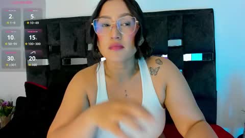 Snapshot of sussysunny_ chatting on 11/08/25, 03:07 Sussy Sunny online show from 11/08/25, 03:07