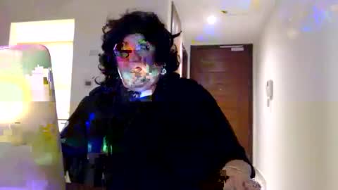 Snapshot of suzannebanci chatting on 10/31/25, 06:31 My name is Sissy or more fully Suzanna Aprilia Maria Mariquita Catarina Chinita Banci. Soy una puta - que chimba ladybug online show from 10/31/25, 06:31