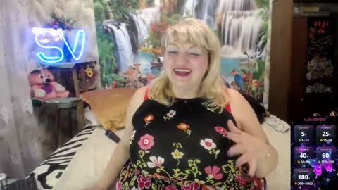Snapshot of svetifox chatting on 02/25/25, 07:52 Sveti online show from 02/25/25, 07:52