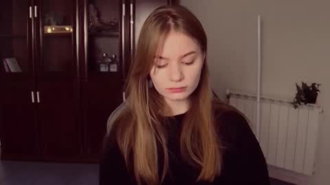 Snapshot of swag_evalution chatting on 11/13/25, 05:28 Eva online show from 11/13/25, 05:28