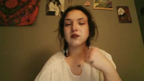 Snapshot of swanncrazi chatting on 09/16/25, 02:45 Swann online show from 09/16/25, 02:45