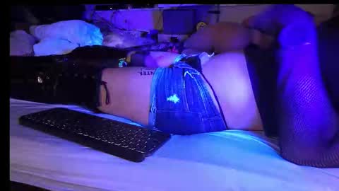 Snapshot of sweat_as_candy chatting on 11/01/25, 02:13 Johnny Cum Lover online show from 11/01/25, 02:13