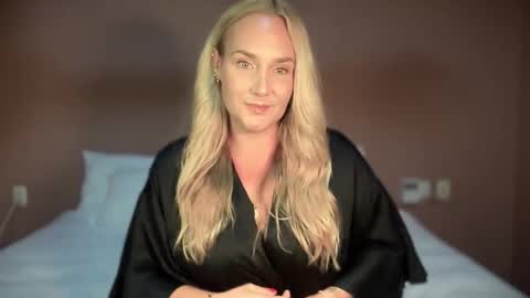 Snapshot of swedish_candii chatting on 10/12/25, 04:22 Swedish Candii online show from 10/12/25, 04:22