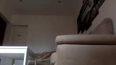 Snapshot of swee788485 chatting on 10/25/25, 07:16 ALBA online show from 10/25/25, 07:16