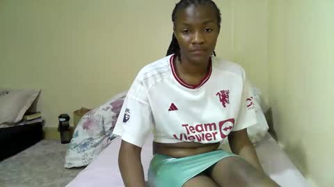 Snapshot of swee_leilah chatting on 09/14/25, 04:39 Call me Sheila online show from 09/14/25, 04:39