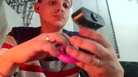 Snapshot of sweeneydemonn chatting on 11/11/25, 10:43 SweenyDemonnZA online show from 11/11/25, 10:43