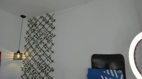 Snapshot of sweet__mature chatting on 11/17/25, 04:35 Carolina online show from 11/17/25, 04:35