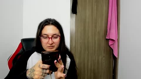 Snapshot of sweet__suck69bitch chatting on 12/17/24, 02:55 sweet__suck69bitch online show from 12/17/24, 02:55