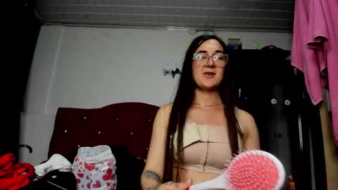 Snapshot of sweet__suck69bitch chatting on 10/13/25, 02:22 sweet__suck69bitch online show from 10/13/25, 02:22