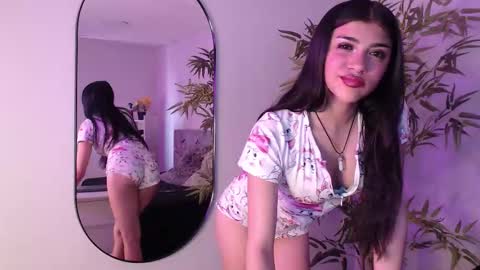 Snapshot of sweet_alexaa_ chatting on 09/08/25, 07:35 Alexa online show from 09/08/25, 07:35