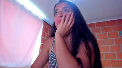 Snapshot of sweet_and_hot_alaia chatting on 09/12/25, 03:12 sweet and hot alaia online show from 09/12/25, 03:12
