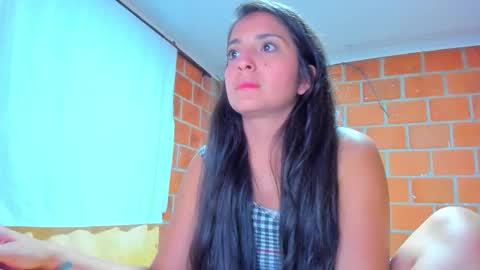 Snapshot of sweet_and_hot_alaia chatting on 09/24/25, 03:43 sweet and hot alaia online show from 09/24/25, 03:43