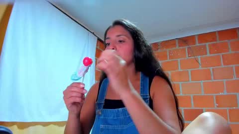 Snapshot of sweet_and_hot_alaia chatting on 09/27/25, 06:51 sweet and hot alaia online show from 09/27/25, 06:51