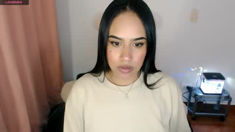 Stephanie online show from 11/02/25, 03:09