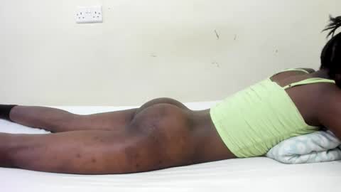 Snapshot of sweet_arya1 chatting on 11/17/25, 10:59 sweet_arya1 online show from 11/17/25, 10:59