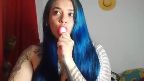 Bubbles online show from 10/06/25, 01:03