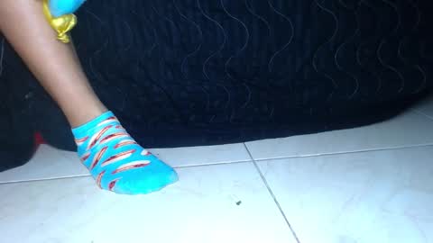 Bubbles online show from 11/10/25, 04:55