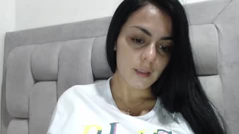 Snapshot of sweet_bunnyxx chatting on 09/29/25, 01:49 dulce online show from 09/29/25, 01:49