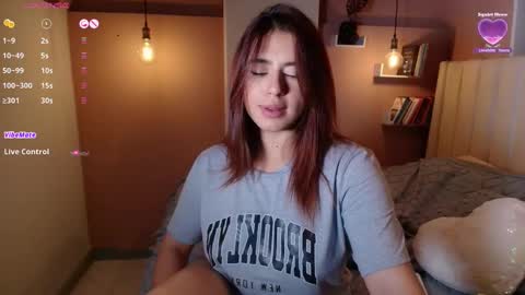 Snapshot of sweet_cami1 chatting on 02/24/25, 04:05 Camila online show from 02/24/25, 04:05