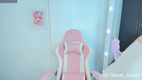 Snapshot of sweet_dania_ chatting on 03/12/25, 03:13 sweet_dania_ online show from 03/12/25, 03:13