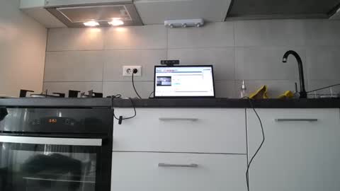 Snapshot of sweet_ella chatting on 01/20/25, 10:29 online show from 01/20/25, 10:29