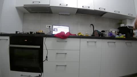 Snapshot of sweet_ella chatting on 02/18/25, 09:09 online show from 02/18/25, 09:09