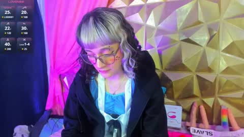 Snapshot of sweet_emmili chatting on 03/11/25, 03:23 emmili online show from 03/11/25, 03:23