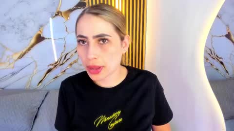 Snapshot of sweet_flame_ chatting on 10/07/25, 08:50 sweet_flame_ online show from 10/07/25, 08:50