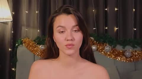 Snapshot of sweet_haeven chatting on 12/25/24, 09:11 Im Mia.LOVELY PATTERNS 100 120 160 200 my toy buzzes from 2 tip online show from 12/25/24, 09:11