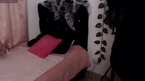 Hannah online show from 10/23/25, 08:57