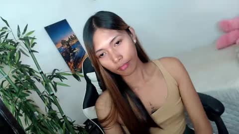Snapshot of sweet_lady14 chatting on 03/11/25, 04:43 sweet_lady14 online show from 03/11/25, 04:43